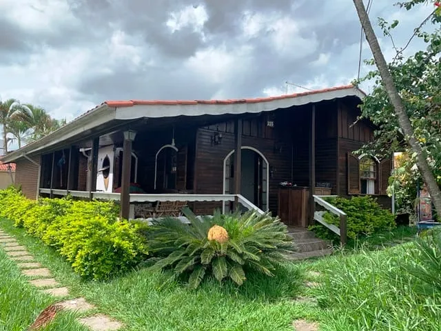 Foto do imóvel Casa à venda 3 Quartos, 1 Suite, 6 Vagas, 675M², Jardim Residencial Doutor Lessa, Pindamonhangaba - SP