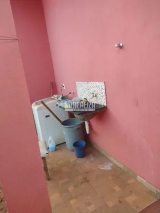Imagem Casa à venda no bairro Antonia Candida I, em Uberaba - Excelente localização!
