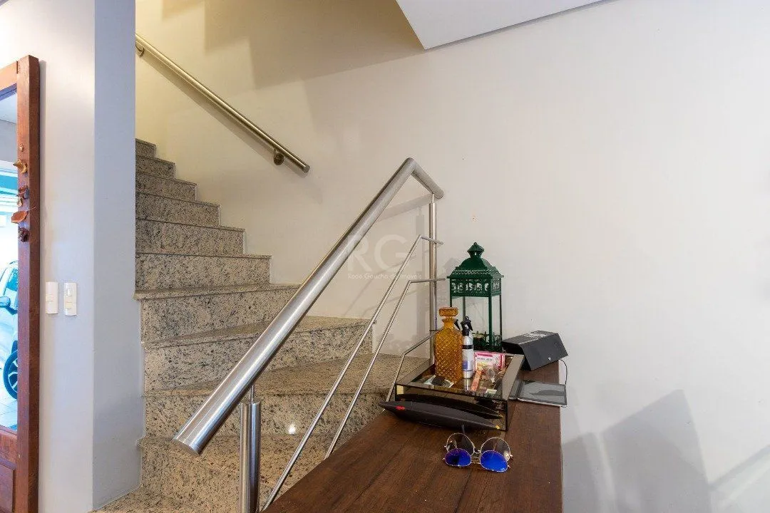 Imagem Casa Condominio para Venda - 188.6m², 3 dormitórios, sendo 1 suites, 2 vagas - Tristeza
