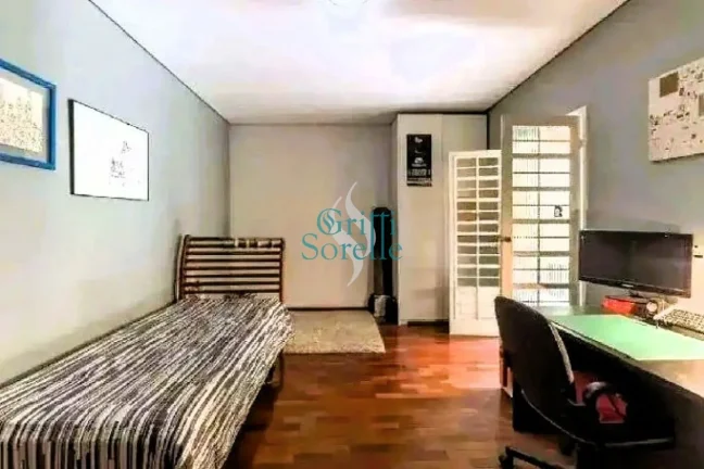 Imagem Casa Térrea à Venda em Vila Madalena - São Paulo/SP.
