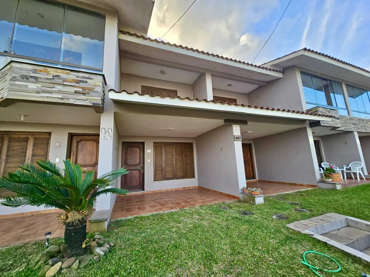 Imagem Triplex à venda em Xangri-lá, Centro, com 3 quartos, 111m2