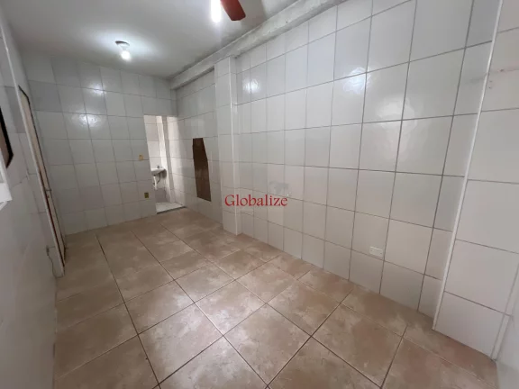 Imagem Sobrado à venda com 220m², 3 quartos, 2 suítes, 8 vagas por R$800.000,00 na Vila Mathias em Santos