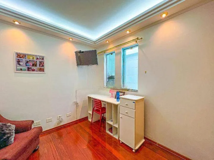 Imagem Casa Jardim França (Tucuruvi) - 800M², 7 Dorms, 5 Suítes, 8 Vagas, Piscina.