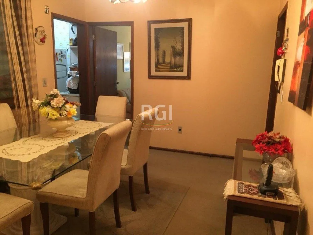 Imagem Casa para Venda - 340m², 4 dormitórios, sendo 2 suites, 3 vagas - Jardim Lindóia