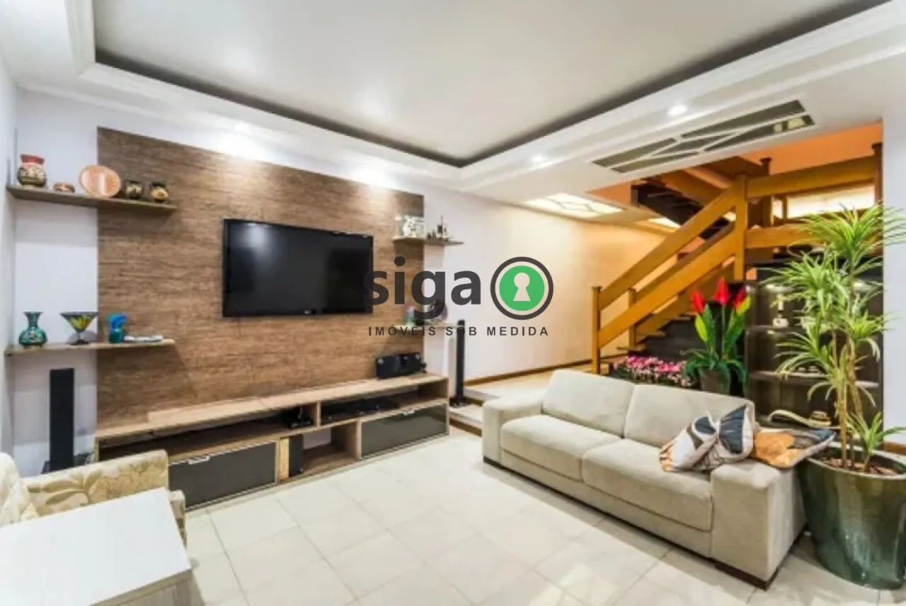 Imagem CASA DE ALTO PADRÃO COM 4 SUÍTES PARA VENDA PRÓXIMA AO METRÔ