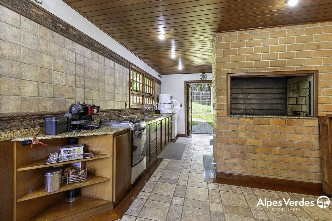 Imagem Casa à venda em Canela, Vila Suica, com 4 quartos, 357m2