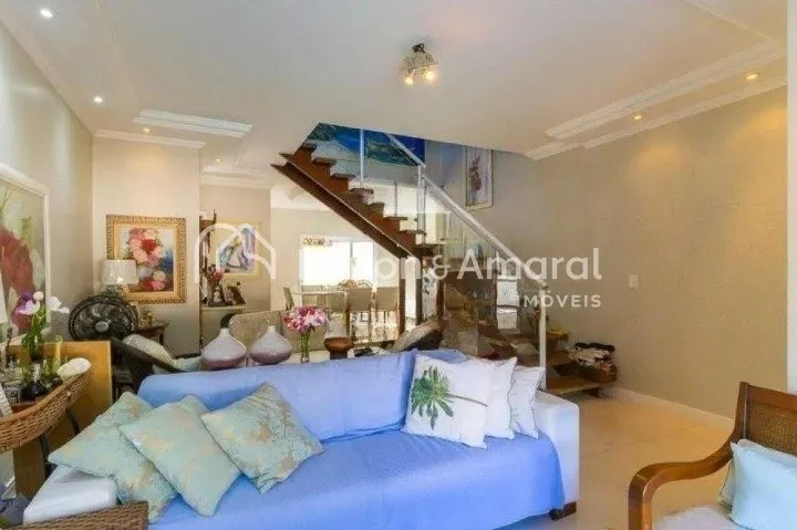 Imagem Casa estilo sobrado com 263m² de área construída, 3 quartos no Parque Alto Taquaral
