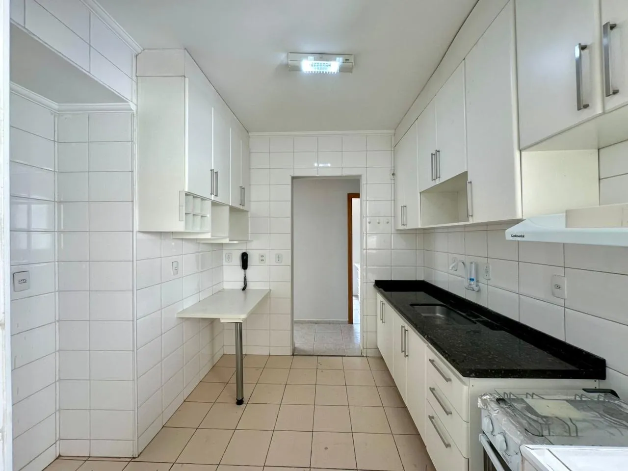 Imagem Apartamento no Edifício Mediterraneé no Campolim com 3 dormitórios, varanda ampla e localização privilegiada