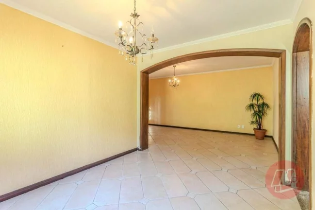 Imagem Casa com 5 dormitórios para alugar, 270 m² por R$ 7.222,00/mês - Partenon - Porto Alegre/RS