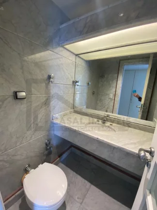 Imagem CASAL IMÓVEIS VENDE ESPETACULAR COBERTURA 4 SUÍTES + 4 VGS 650 M2 REFORMADA