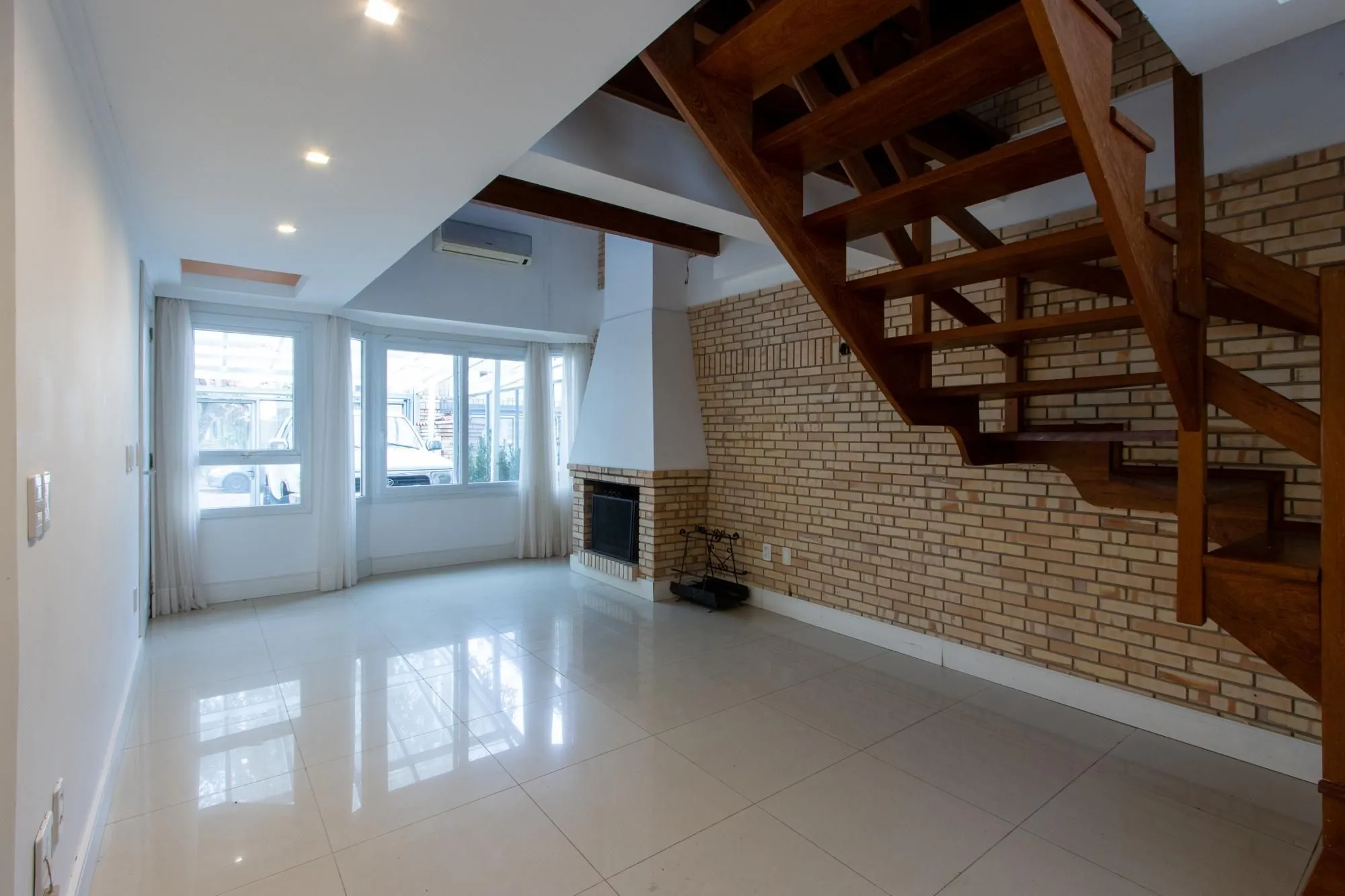 Imagem Casa com 3 quartos à venda na Avenida Copacabana,, Tristeza, Porto Alegre