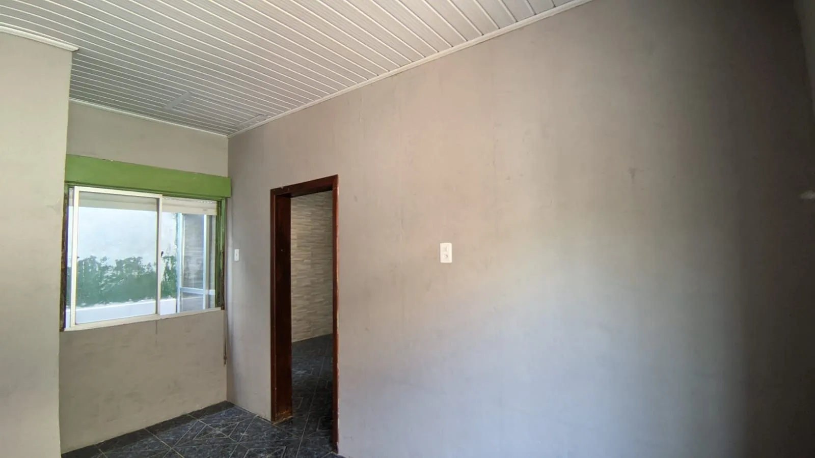 Imagem Casa com pátio, 2 dormitórios, Avenida Vinte e Um de Abril - bSarandi