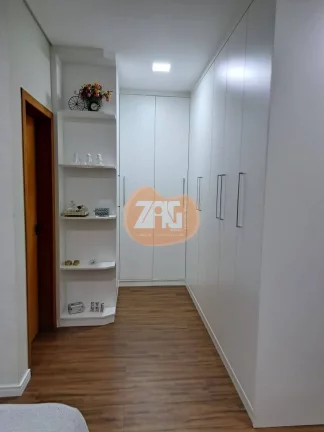 Imagem MARAVILHOSA CASA TÉRREA CONDOMÍNIO OUROVILLE 03 DORMS 01 SUÍTE 04 VAGAS
