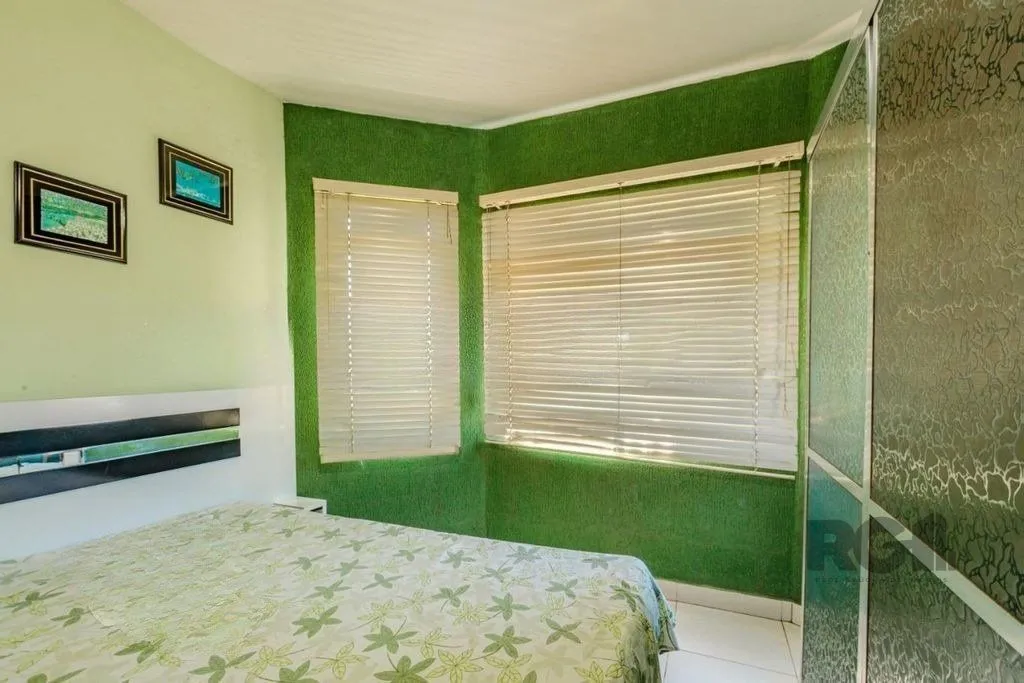 Imagem Casa de 3 dormitórios no bairro Rubem Berta