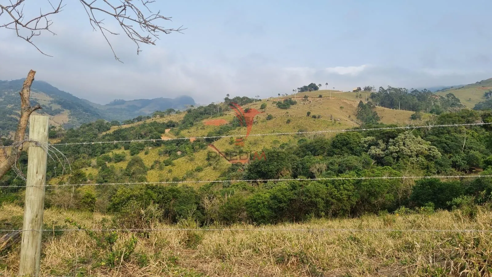 Imagem Área Rural Exclusiva com CACHOEIRAS NATURAIS. Vista para o Lago e para o mar de  Imaruí/SC