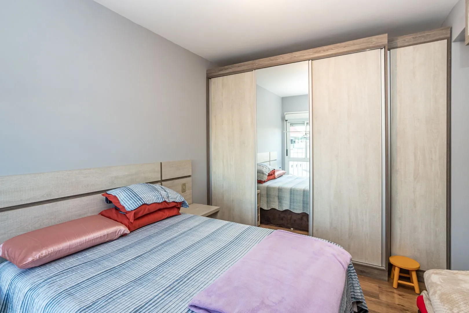 Imagem Apartamento no Cristal de 3 dormitórios , 2 vagas e infra
