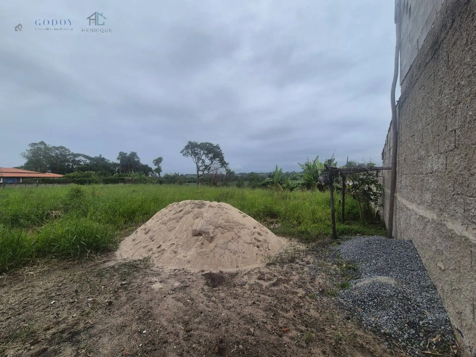Imagem Terreno Exclusivo de 5.242,97 m² com Vista para a Serra: O Cenário Perfeito