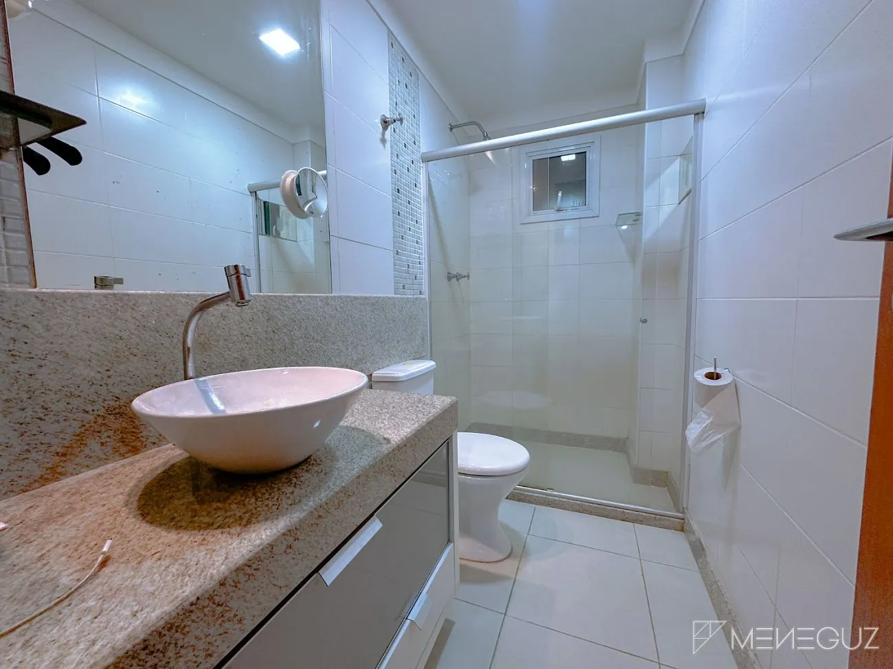 Imagem Apartamento 4 Quartos de frente para o mar com área externa!