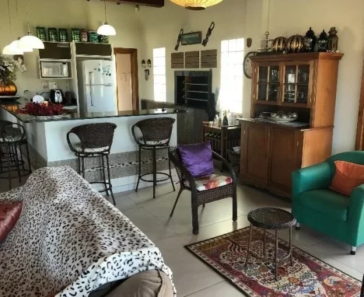 Imagem Casa de alto padrão em Garopaba-SC: conforto, privacidade e localização privilegiada!