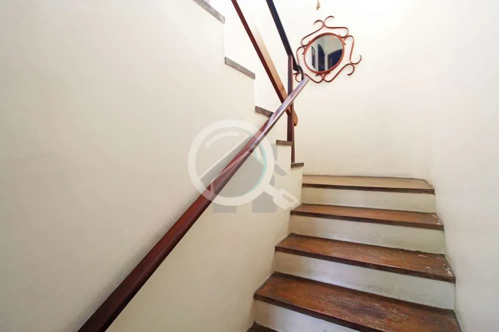 Imagem Você procura uma casa com estilo, próprio para o conforto e bem estar da sua família? Essa bela r...