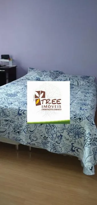 Imagem VENDA DE SOBRADO NO JARDIM RINCÃO, EM ARUJÁ/SP, 411m² com 2 suítes, ar-condicionado, sala 2 ambientes, piscina, churrasqueira e 2 vagas. CONSULTE-NOS.