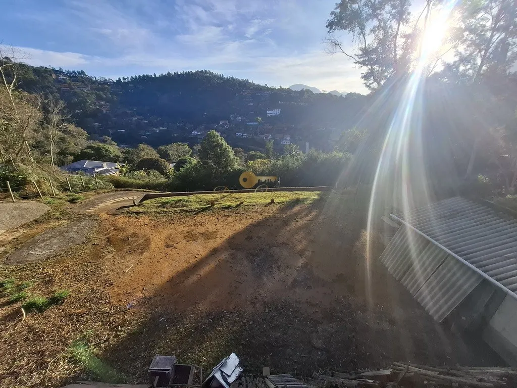 Imagem Terreno em Condomínio para Venda em Teresópolis / RJ no bairro Green Valley