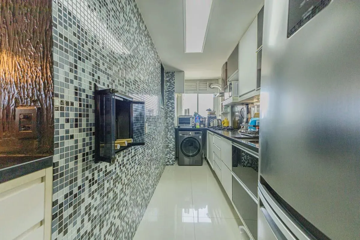 Imagem Vende-se apartamento com 3 quartos(1 suíte), 1 vaga, elevador