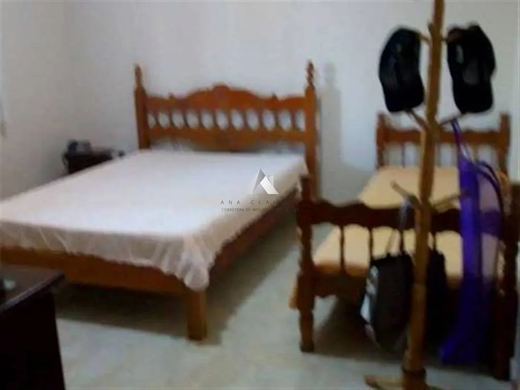 Imagem Casa lado praia a 60 metros do mar, otima localização em Mongaguá