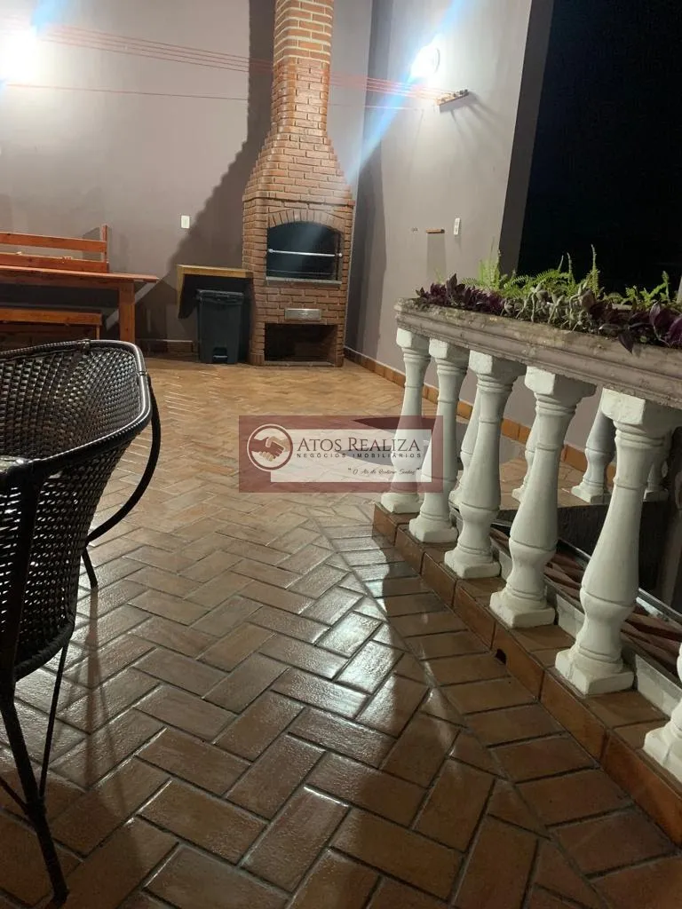 Imagem Vendo Excelente Casa térrea em Jardim Alpino - São Paulo