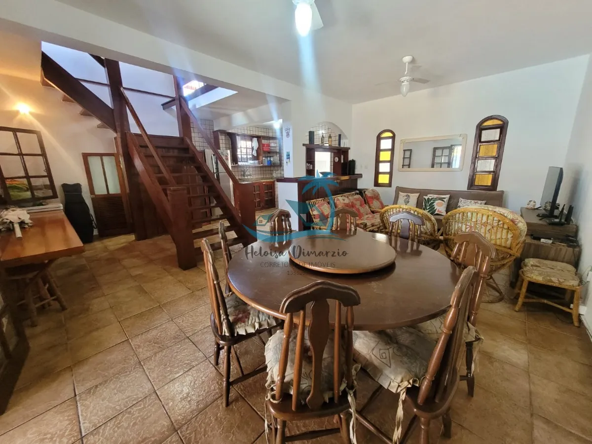 Imagem Casa com 3 dormitórios e piscina a venda em Ubatuba no bairro do Itaguá.