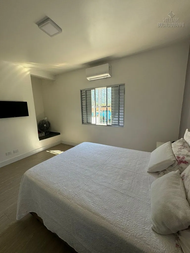 Imagem Sobrado Alto Padrão Bairro Florida 2 Quartos 1 Suite 4 Vagas