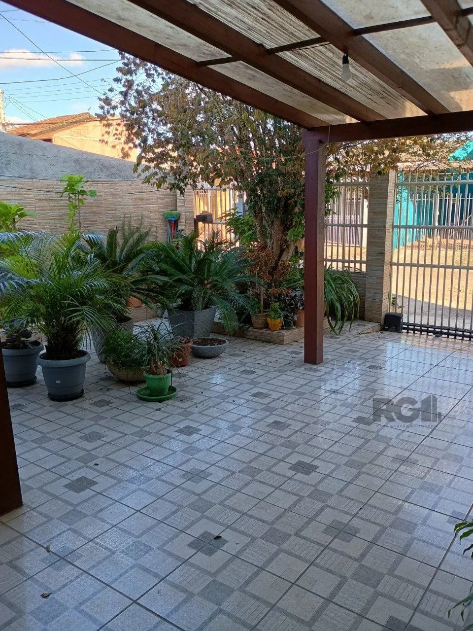 Imagem Casa 2 dormitórios, vagas de garagem, Bairro Parque da Matriz