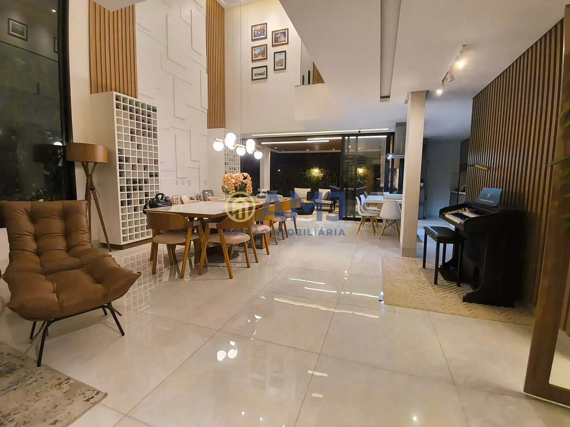 Imagem Sobrado mobiliado à venda no Parqville Pinheiros