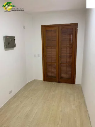 Imagem LINDO SOBRADO EM CONDOMÍNIO FECHADO À VENDA