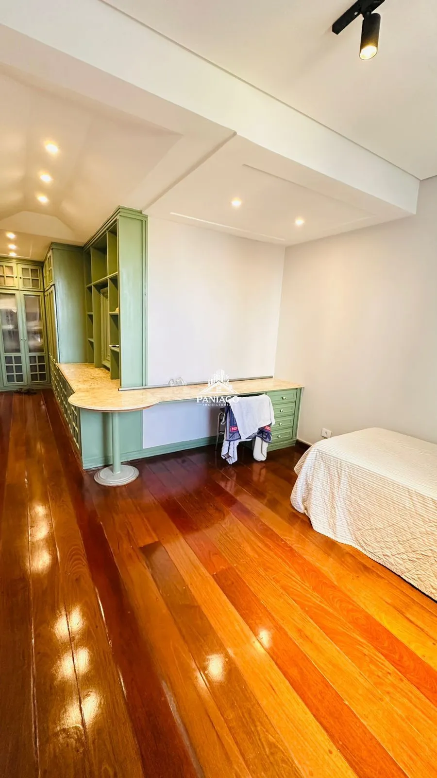 Imagem Apartamento Duplex de Alto Padrão Edifício Mãe Bonifácia - Porteira Fechada