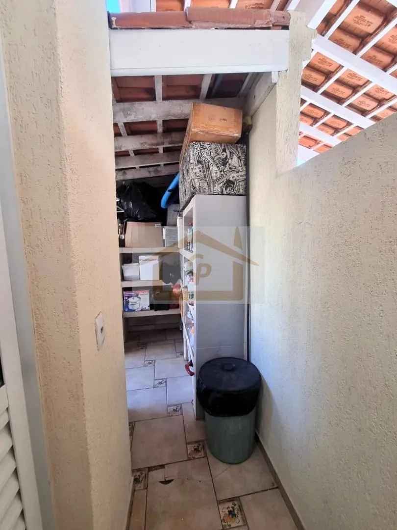 Imagem Casa com 3 Quartos, Quintal e 3 Vagas