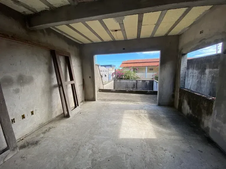 Imagem Casa com 3 Quartos à Venda, 300 m² em Cidade dos Funcionários - Fortaleza