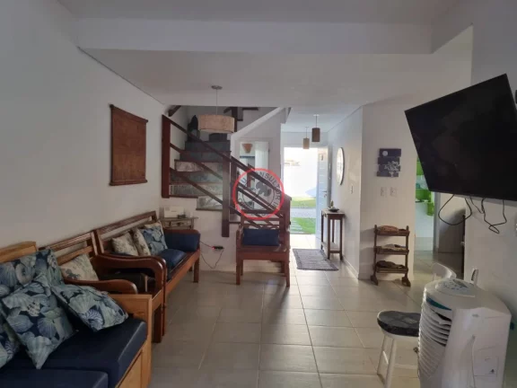 Imagem ESCRITURA DEFINITIVA, CASA A VENDA COM 3 SUÍTES,TODA MOBILIADA EM CONDOMINIO COM PISCINA, SALÃO DE FESTAS PERTO DE TODO COMÉRCIO