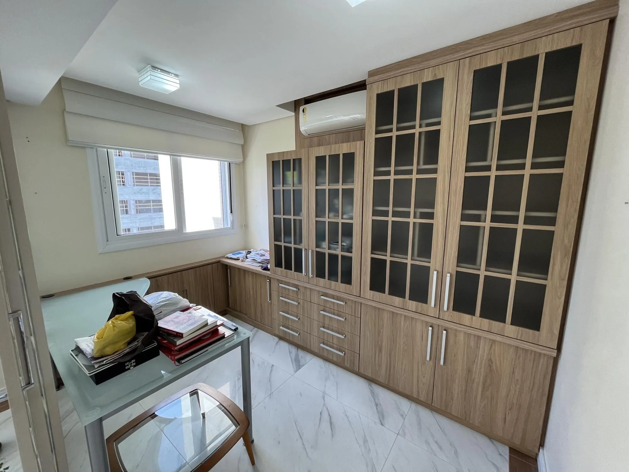Imagem Apartamento de 3 quartos, suíte e 3 vagas de garagem no bairro Auxiliadora POA