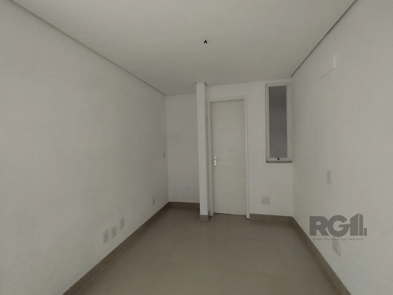 Imagem Ótima sala reformada 35,80 área privativa,na Bordini