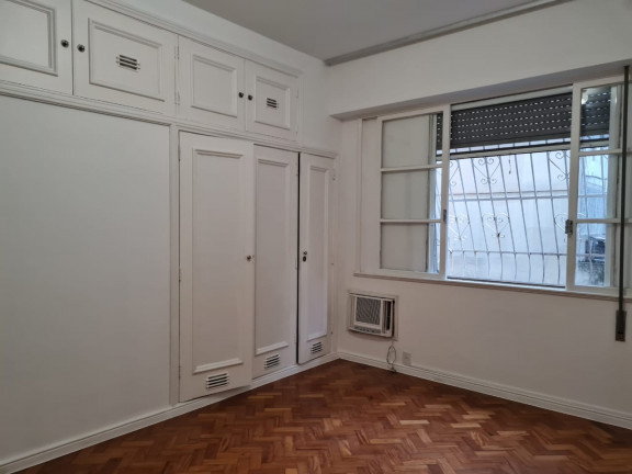 Imagem Apartamento com 3 Quartos à Venda, 220 m²em Copacabana - Rio de Janeiro