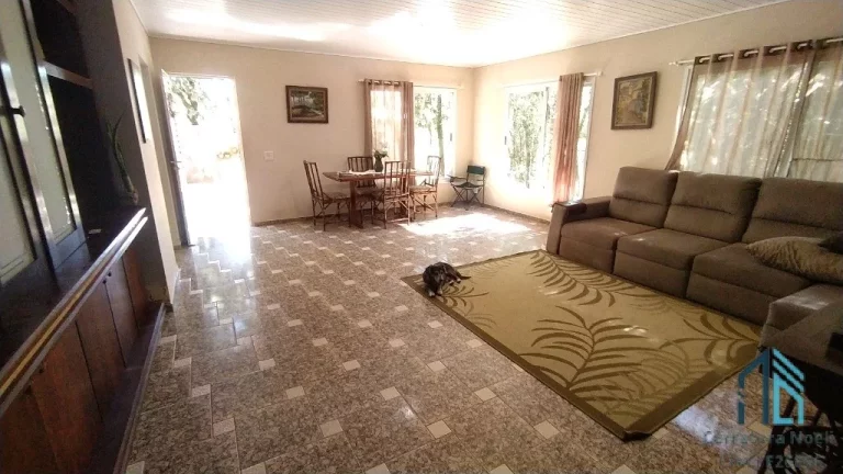Imagem (ESTUDA PERMUTA) Chácara de 1000m2 de esquina com casa de 300m2, em ótima localização no Cascatinha/Santa Felicidade em Curitiba PR