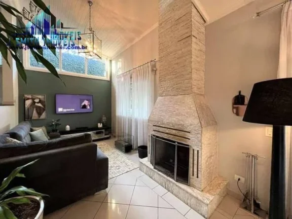 Imagem Casa bacana, 4 suítes amplas, Linda, piscina e vista! Miolo da Granja.