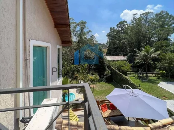 Imagem Casa à venda, linda, confortável e lazer na Granja Viana!