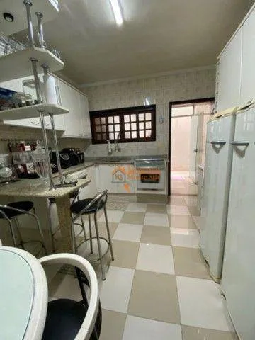 Imagem Sobrado com 3 dormitórios à venda, 130 m² por R$ 826.000,00 - Jardim Paraventi - Guarulhos/SP