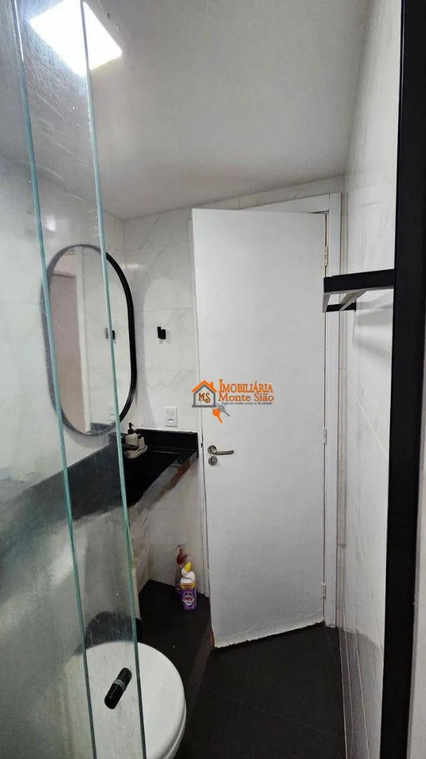 Imagem Apartamento com 2 dormitórios à venda, 45 m² por R$ 265.000 - Água Chata - Guarulhos/SP