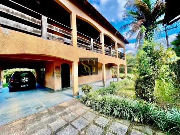 Imagem Casa para Venda em Teresópolis, Albuquerque, 3 dormitórios, 1 suíte, 2 banheiros, 3 vagas