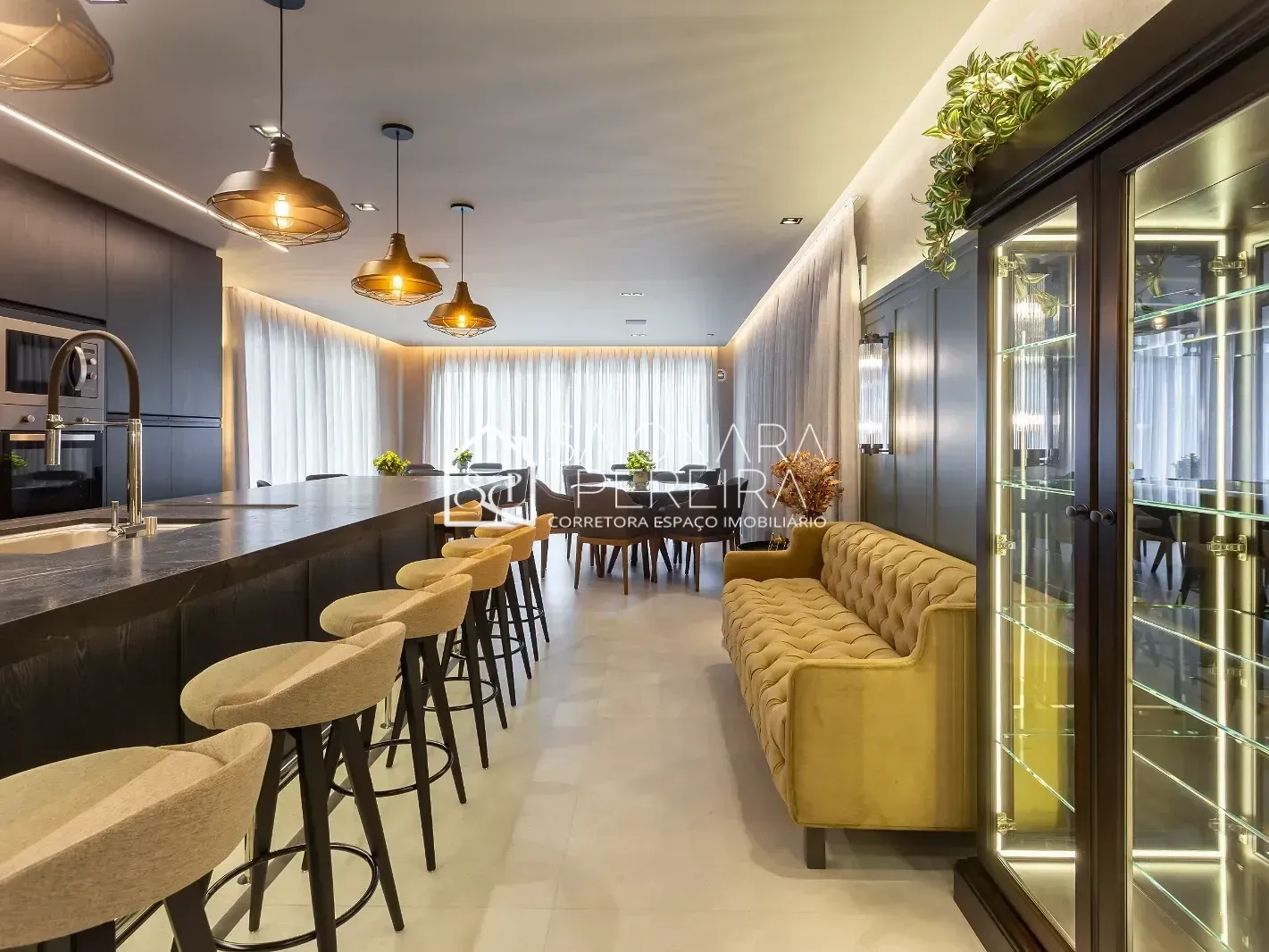 Imagem Apartamento com 2 suítes e varanda gourmet para locação no bairro Campinas, São José