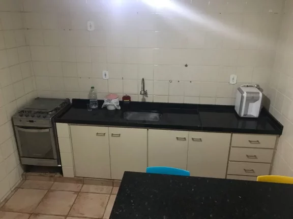 Imagem Excelente apartamento em ótima localização da Praia do Morro 2 quartos sendo uma suíte com varanda