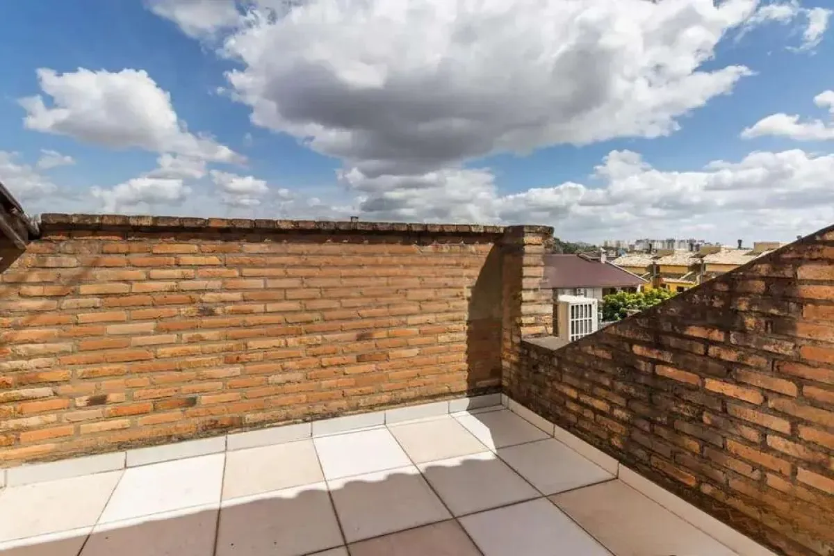Imagem Casa térrea com 5 dormitórios, 2 suítes, 3 vagas.
